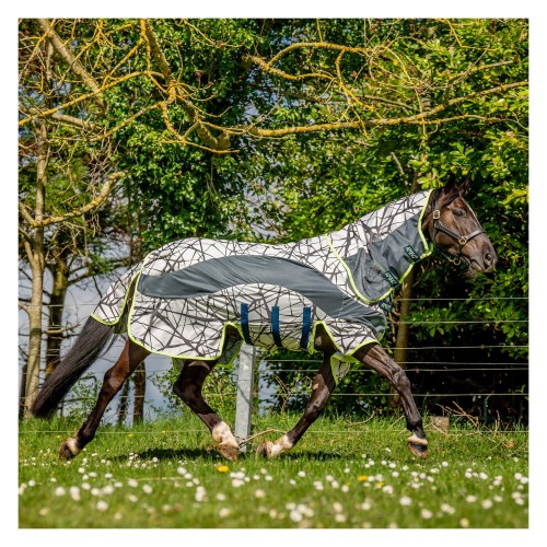 horseware_derka_camofly1.jpg